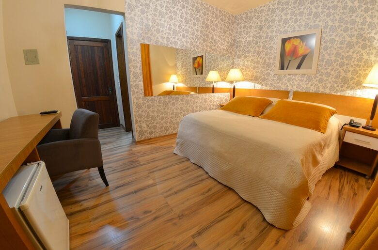Hotel Canto Belo