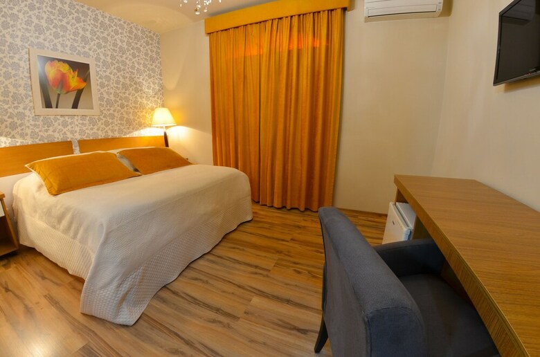 Hotel Canto Belo