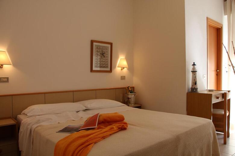 Hotel Antares