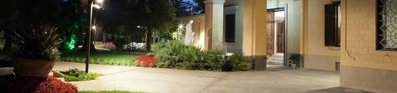 Hotel Villa Crawford - Religious Hospitality