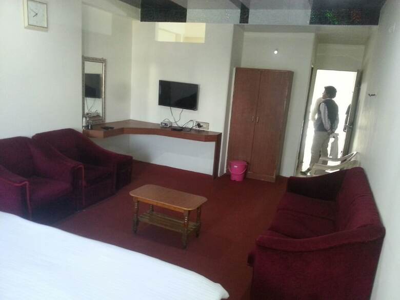 Hotel Dhruv Palace