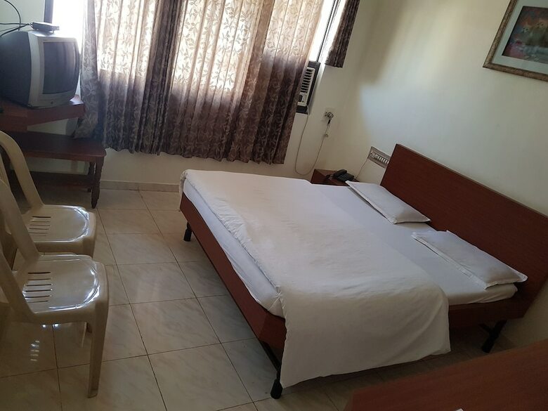 Hotel Dhruv Palace