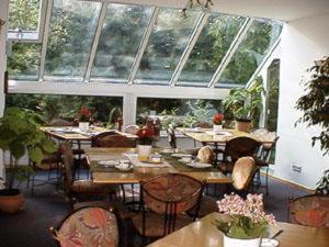 Hostal Hotel Lindenstra�e