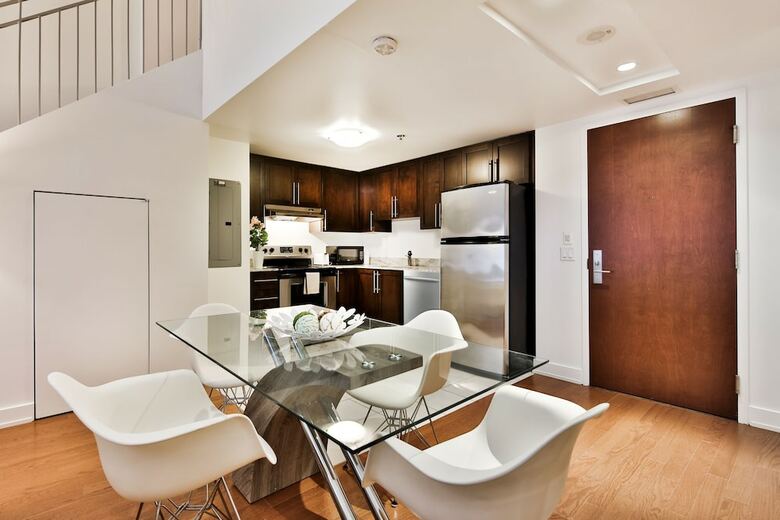 Montreal Convention Center Apartments