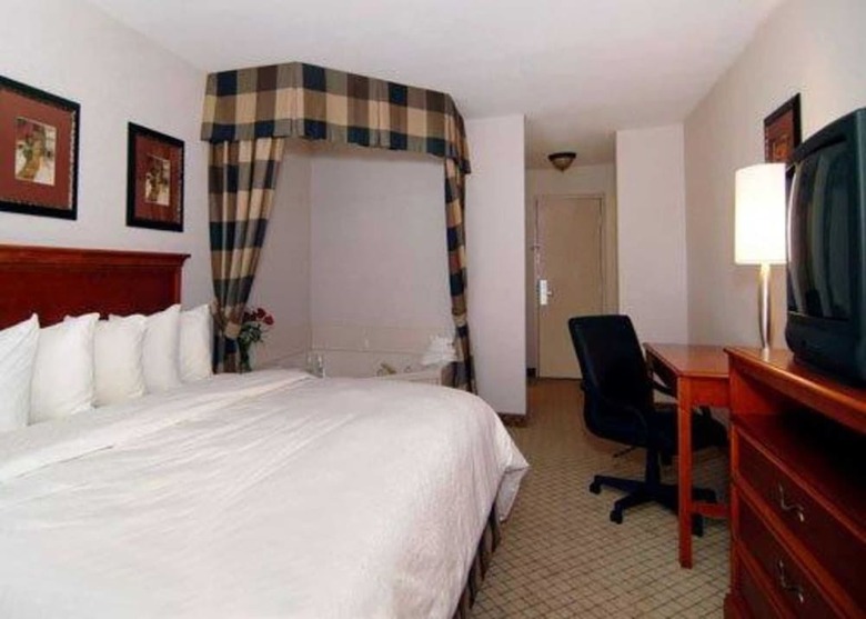 Hotel Quality Inn And Conference Center