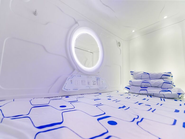 Spot On 89726 Capsule Inn