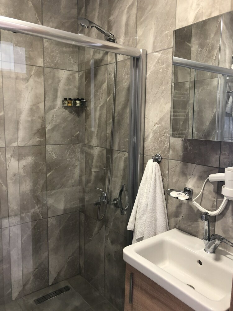 Bed & Breakfast Line Suite Hotel
