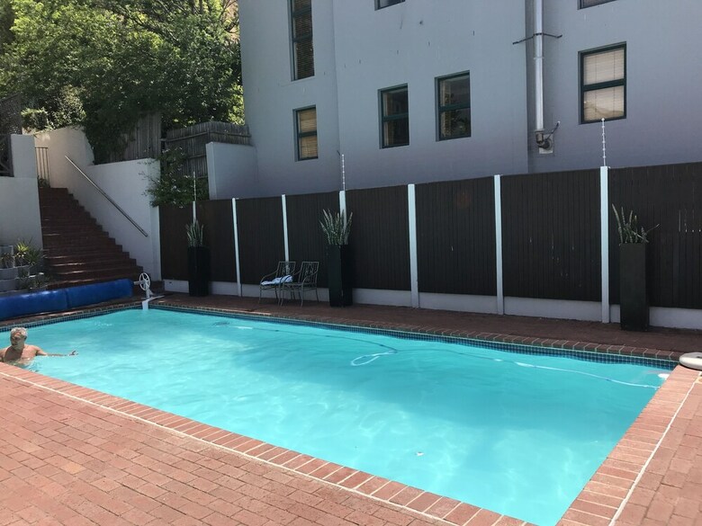 De Waterkant Piazza Apartments