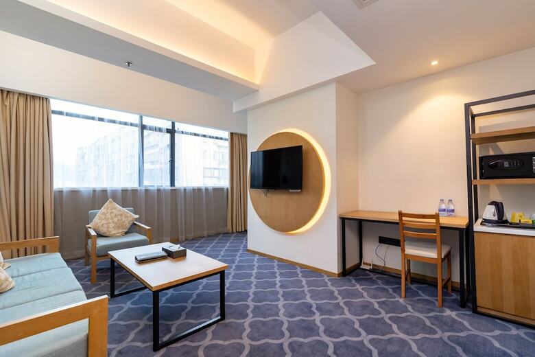 Shenzhen Flight One Hotel