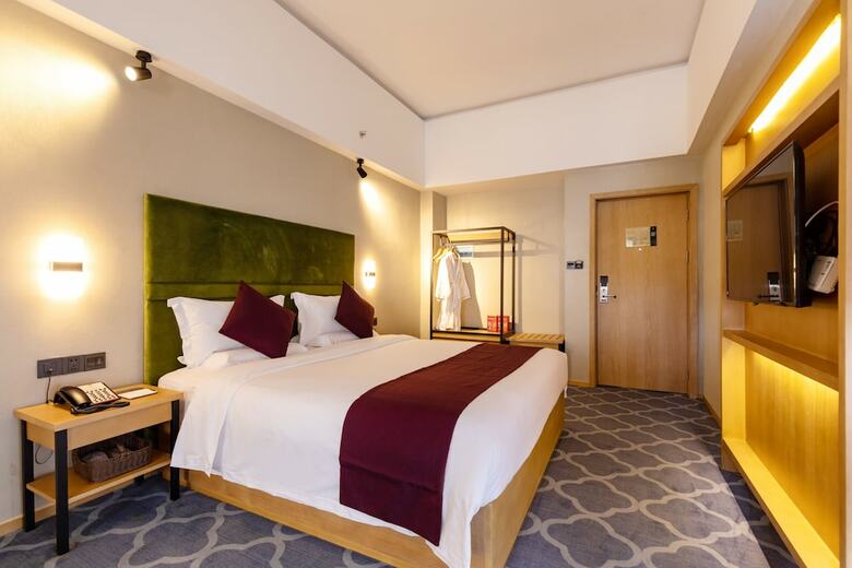 Shenzhen Flight One Hotel