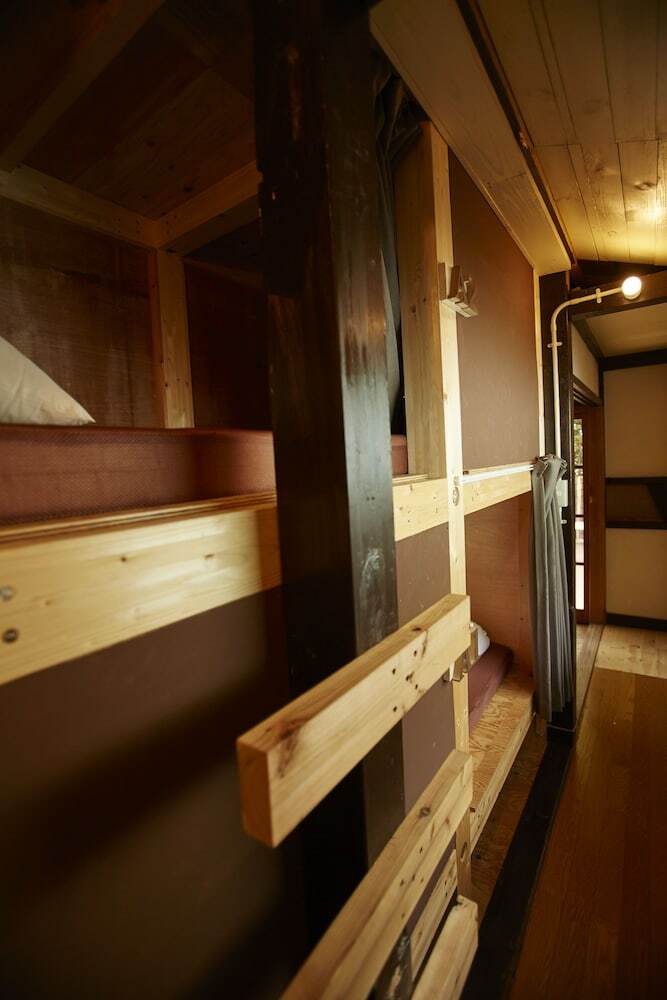Hostal Preta Torami
