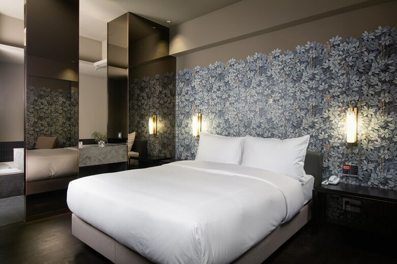 Oia Hotel