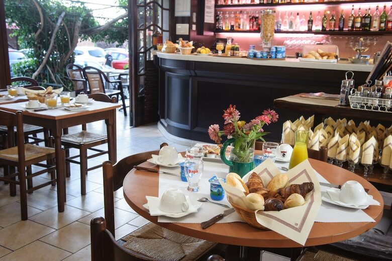 Hotel H�tel Cala Di Sole