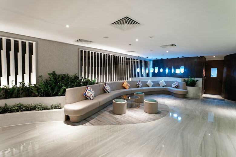 Satya Hotel