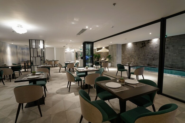 Satya Hotel