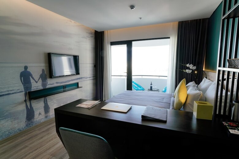 Satya Hotel