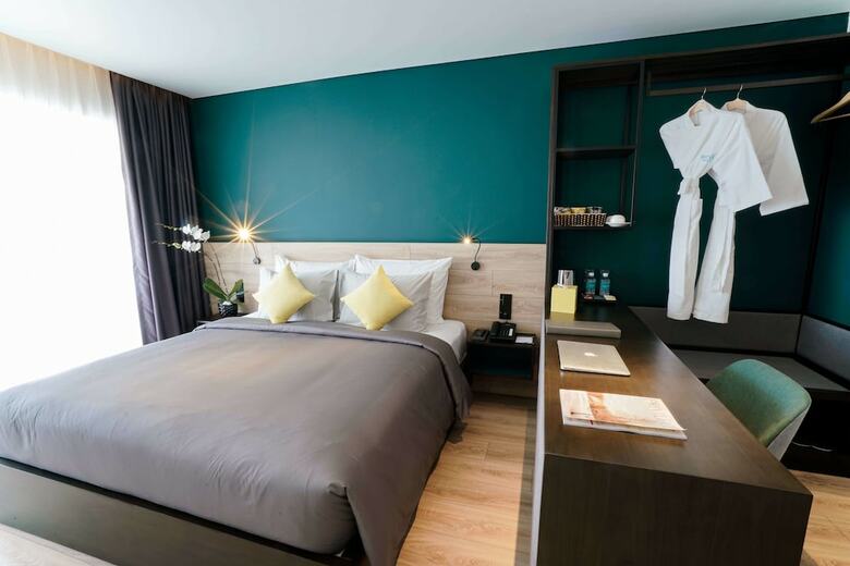 Satya Hotel