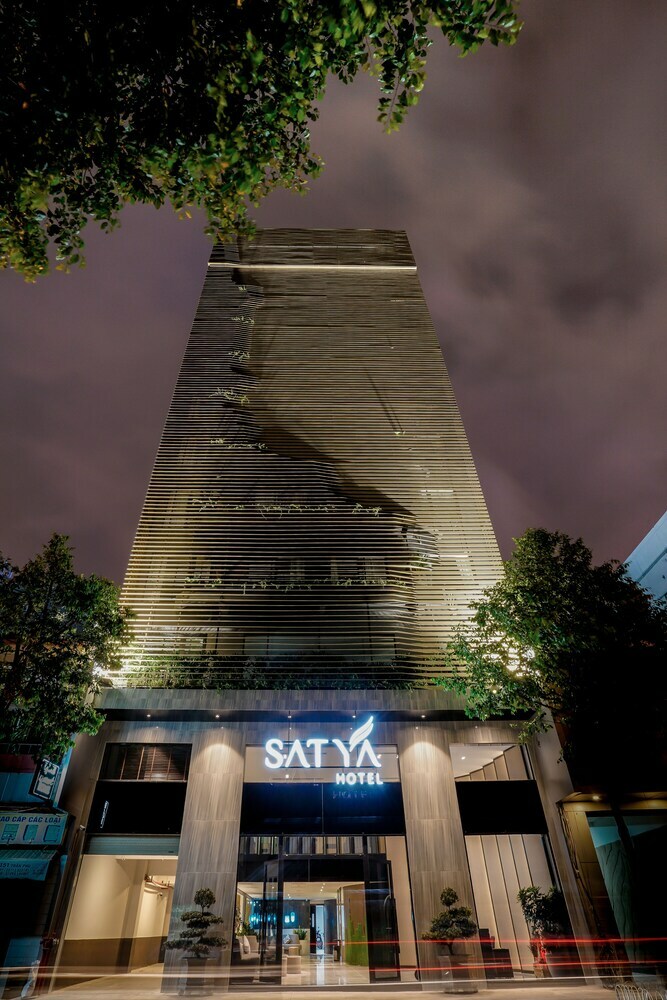 Satya Hotel