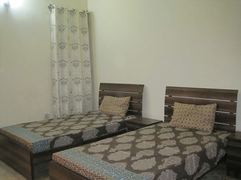 Hotel Luxurious Guest House