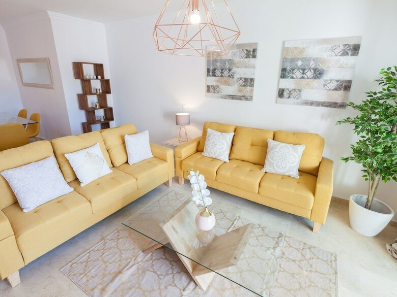 Contemporary Central Apartment