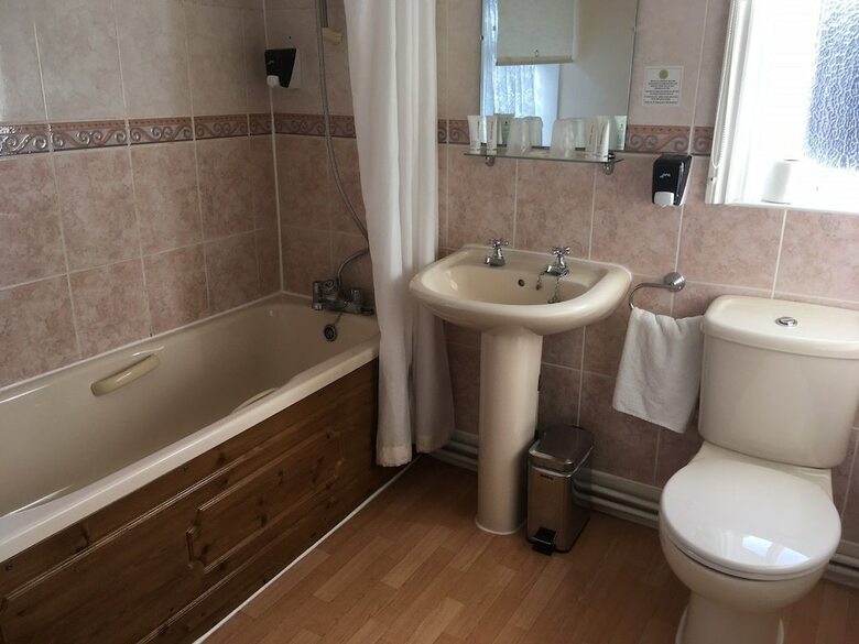 Best Western Cedars Hotel