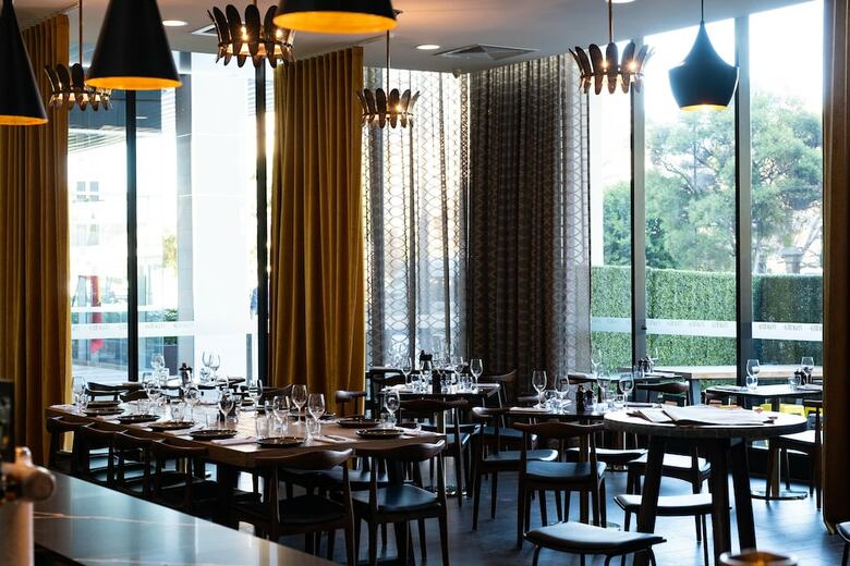 Mantra Albury Hotel