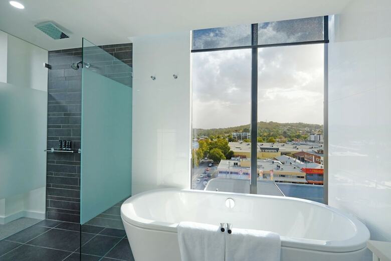 Mantra Albury Hotel