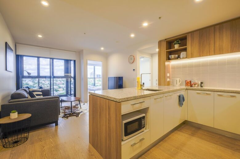 Homely Apartments In Southbank