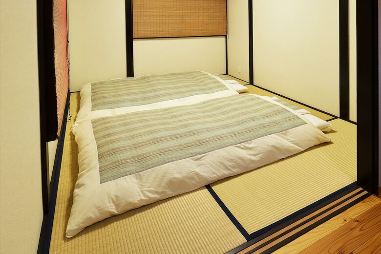 Karaku Inn