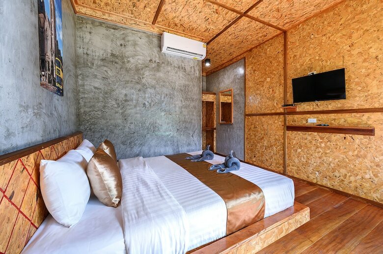 Hotel Baan Check In