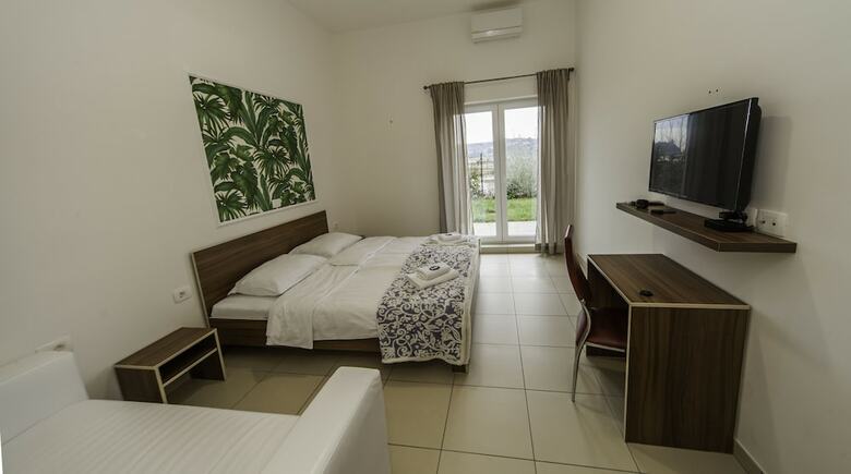 Hotel Lavender - Oleander Resort