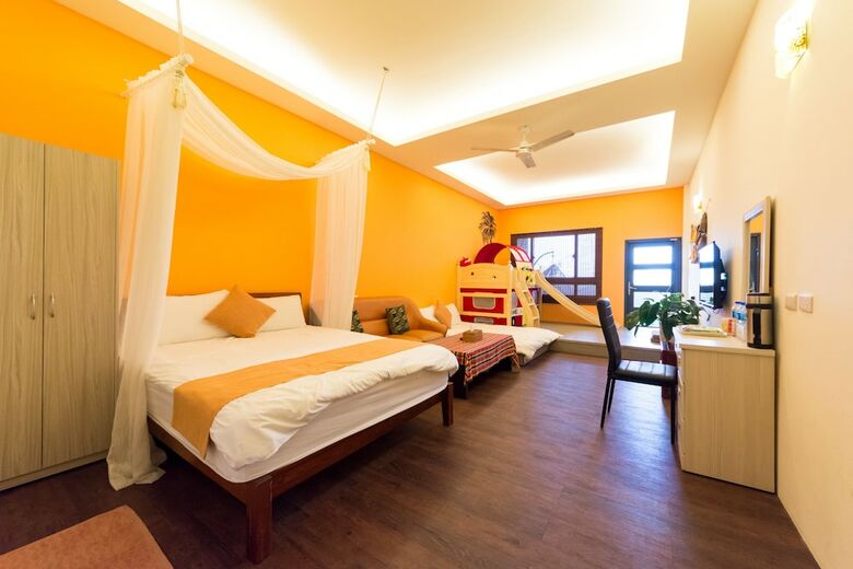 E-phone Hotel