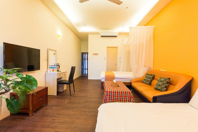 E-phone Hotel