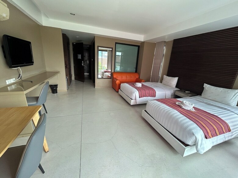 Moxi Boutique Hotel