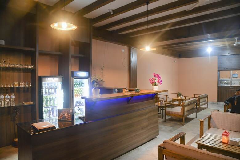 Bed & Breakfast Sauraha Holiday Home