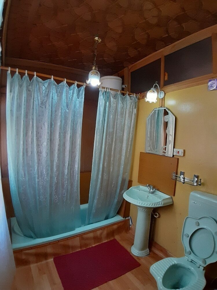 Hotel Badyari Palace Houseboat
