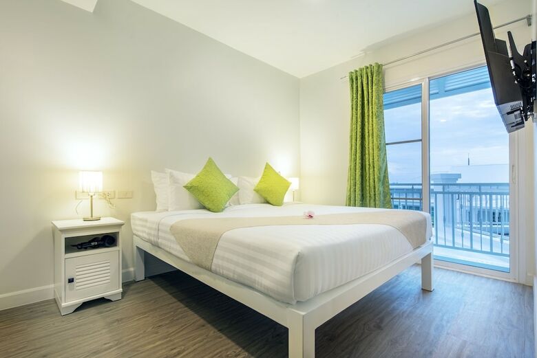 Hotel Chada@nakhon