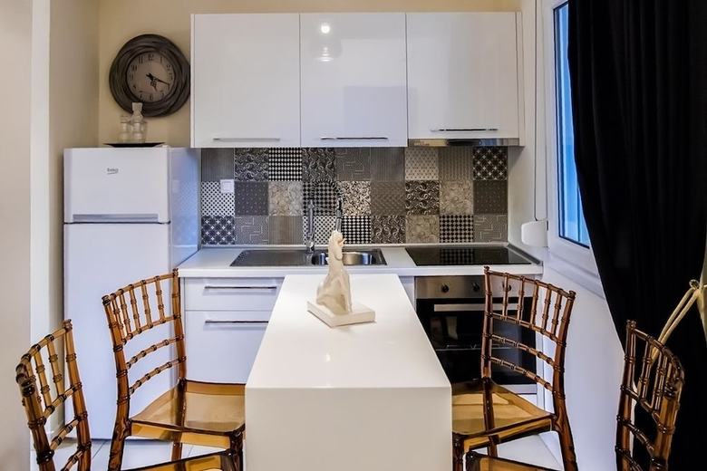 Deluxe Apartments
