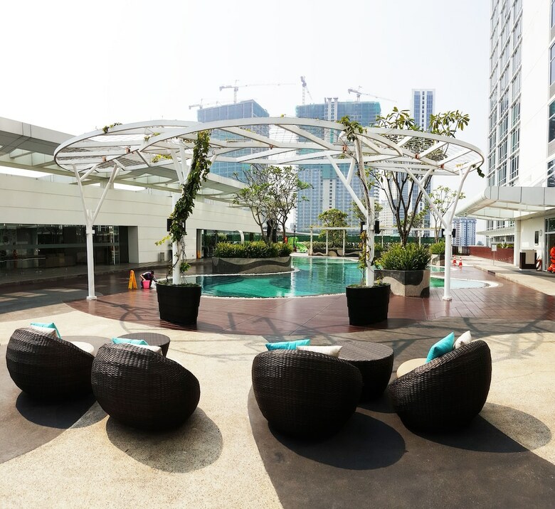 Aparthotel U Residence Karawaci 2