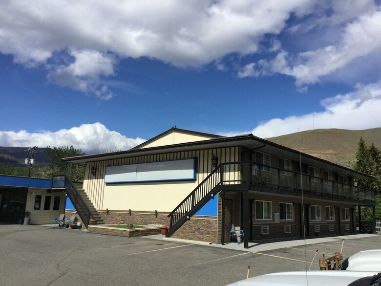 Riverside Motel