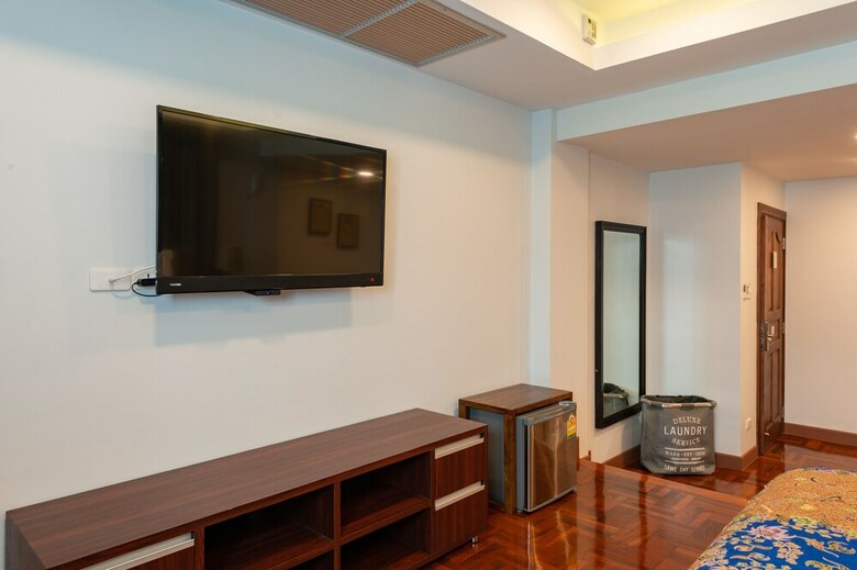 Hotel Maneeya Park Residence