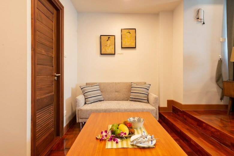 Hotel Maneeya Park Residence