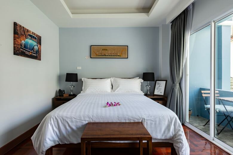 Hotel Maneeya Park Residence