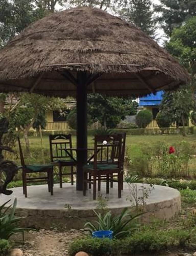 Hotel Bardia Wild Planet