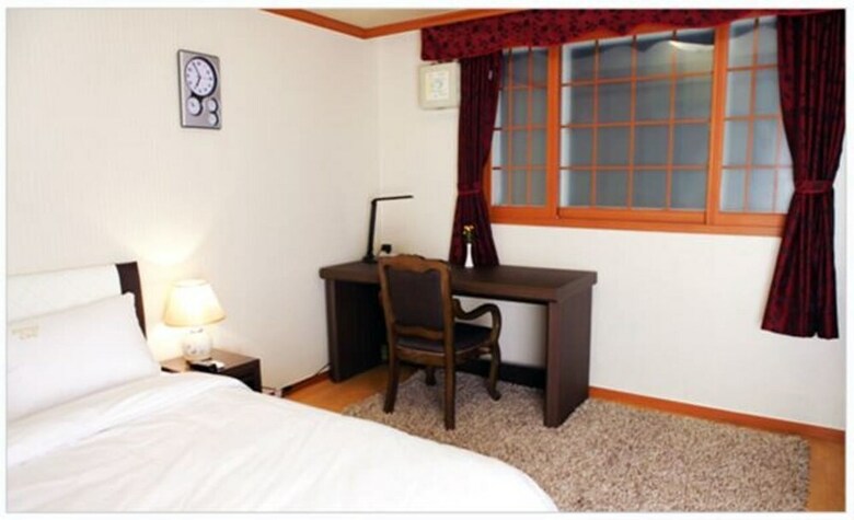 Cnc Hotel