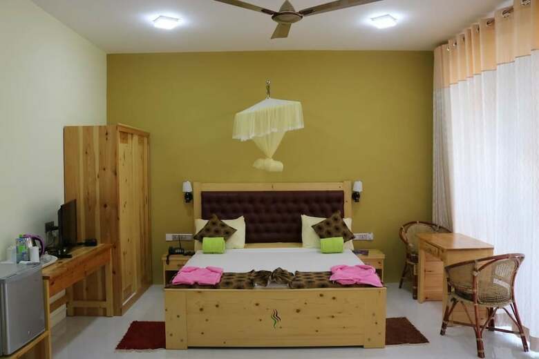 Hotel Ellas Edge Resort