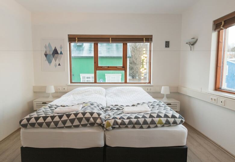 Hotel Puffin Palace Guesthouse