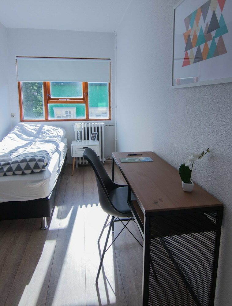 Hotel Puffin Palace Guesthouse