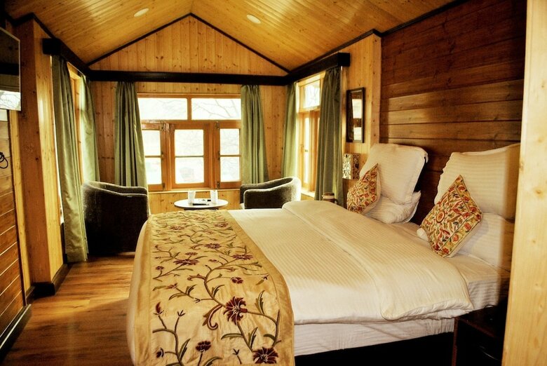 Hotel Himalayan Hill By Evoke Resort