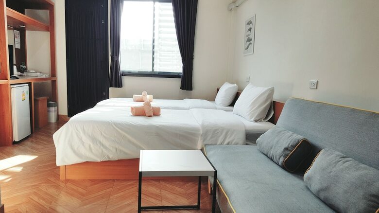 Hotel Double D Rooms & Cafe